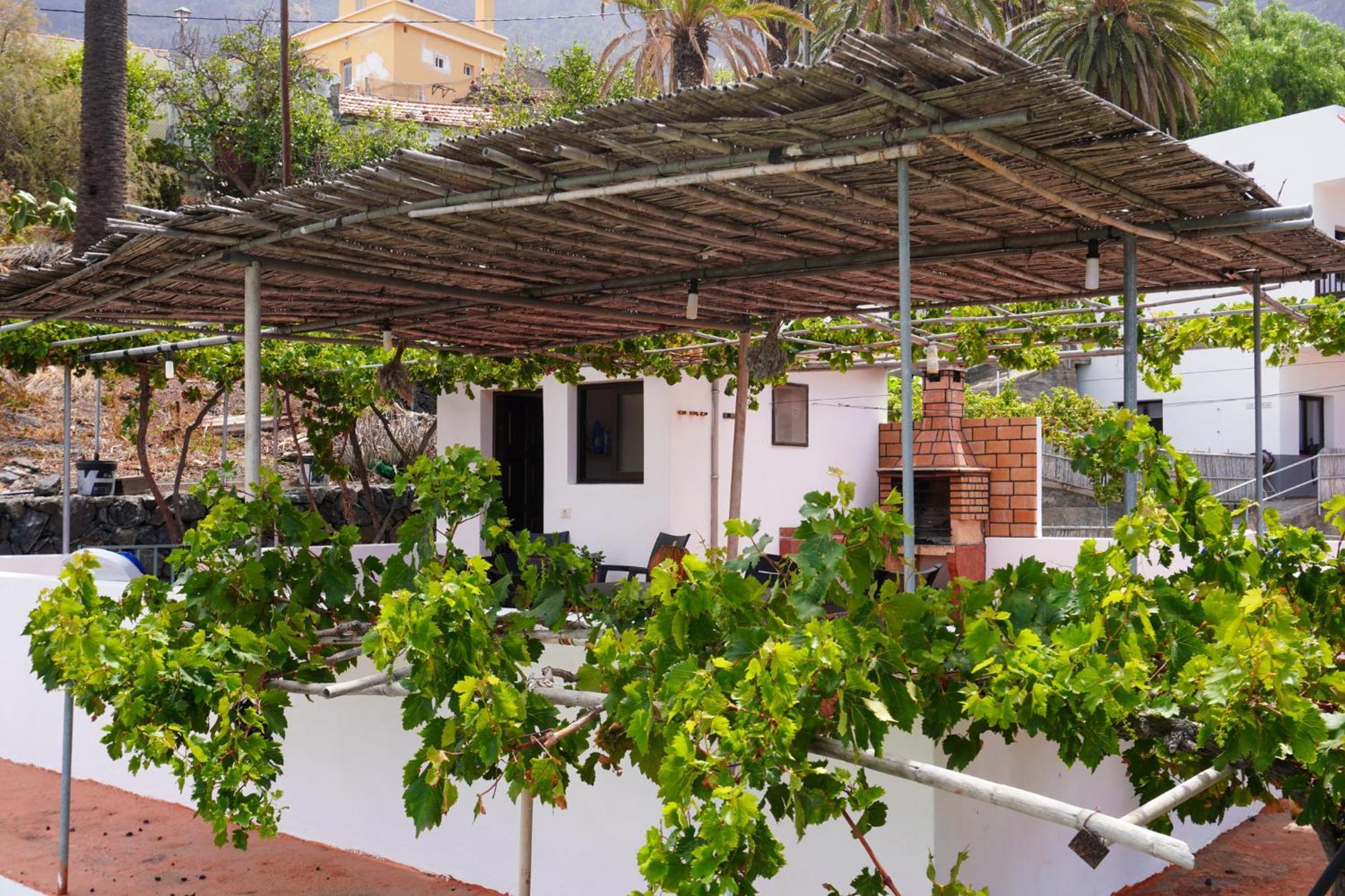 Holiday House Casa Argelio Alojera Exterior photo